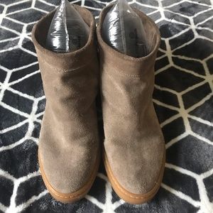 Common Projects Wedge Ankle Boots